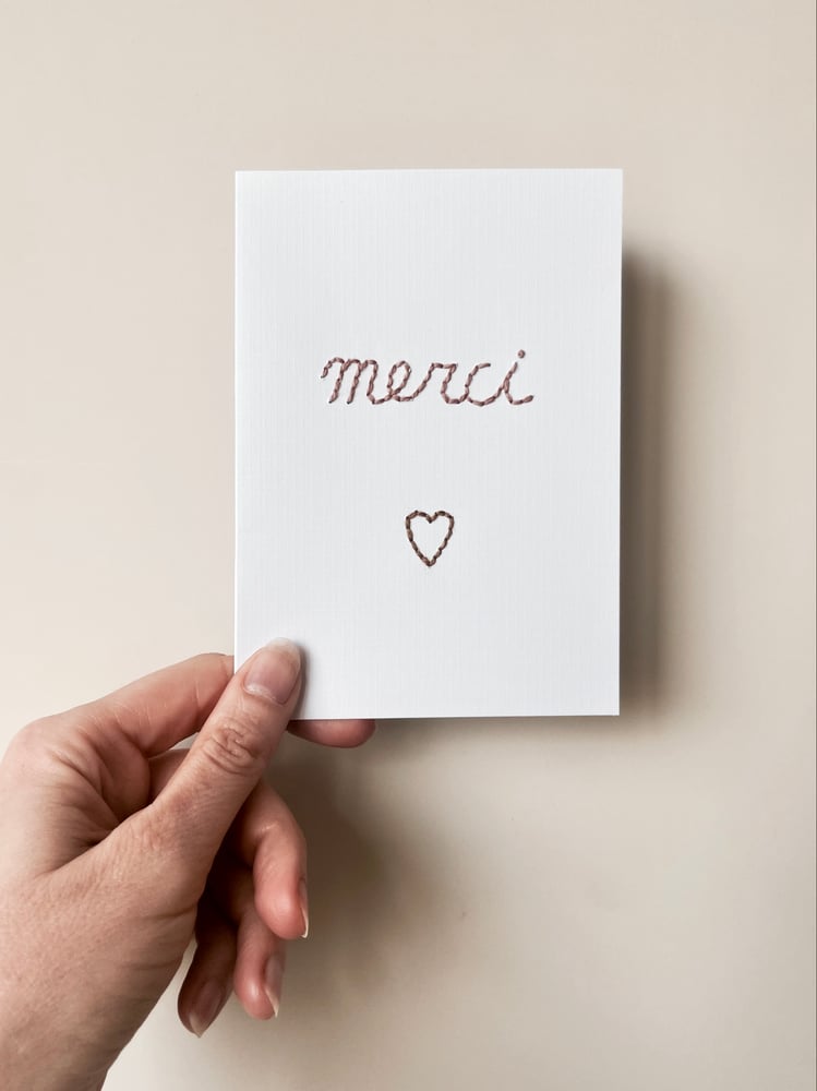 Image of Carte brodée - Merci bleu ou rose - Cadeau fin d’année maîtresse 