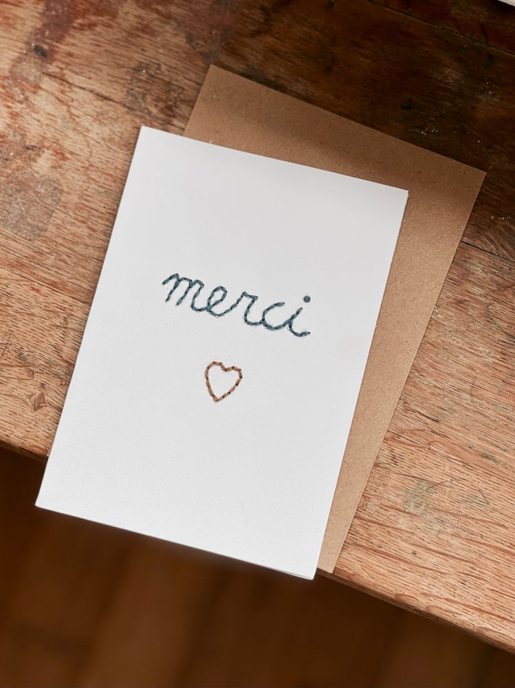 Image of Carte brodée - Merci bleu ou rose - Cadeau fin d’année maîtresse 
