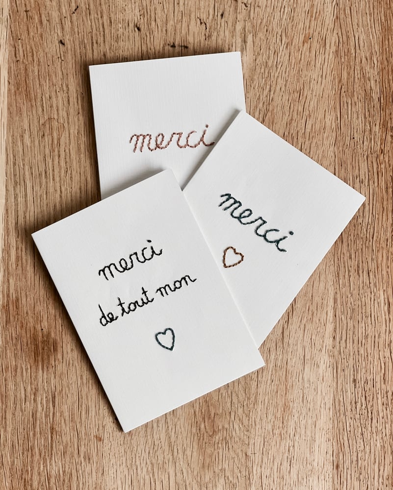 Image of Carte brodée - Merci bleu ou rose - Cadeau fin d’année maîtresse 