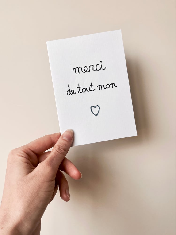 Image of Carte brodée - Merci de tout mon cœur bleu ou rose - Cadeau fin d’année maîtresse 