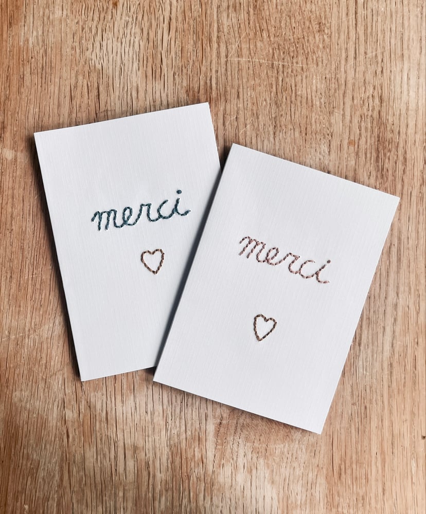 Image of Carte brodée - Merci bleu ou rose - Cadeau fin d’année maîtresse 
