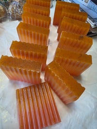 Image 4 of U'Nique Carrot 🥕 Honey Soap