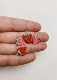 Strawberries Vintage Dollhouse Potholder