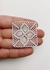 Vintage Square Pineapple Doily