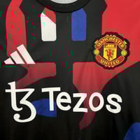 Image 2 of Manchester United Pre Match Jersey 24-25