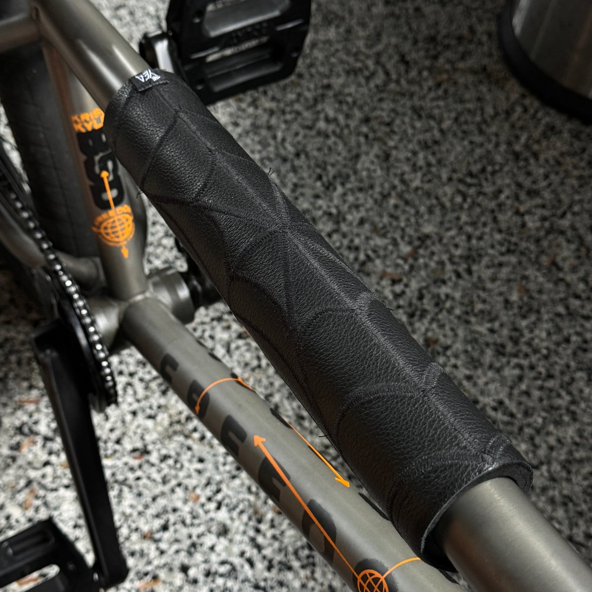 Image of Black Leather Black Web Top Tube Pad