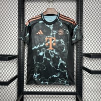 Image 6 of Bayern Munich 24-25 Away