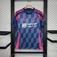 Image 4 of Nottingham Forrest 24-25 Away