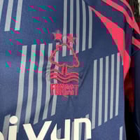 Image 6 of Nottingham Forrest 24-25 Away