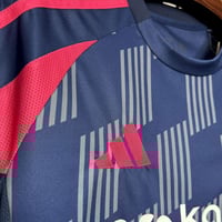 Image 7 of Nottingham Forrest 24-25 Away