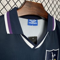 Image 6 of Retro Tottenham Hotspur 94-95 Away