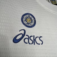 Image 3 of Retro Leeds United 95/96 Home