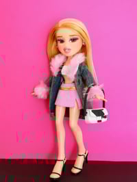 Image 1 of Custom Bratz Doll "Fab Cloe"