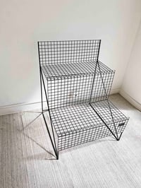 Image 6 of //VENDIDO//  MUEBLE EXPOSITOR VINTAGE DE REJILLA METÁLICA, AÑOS 80