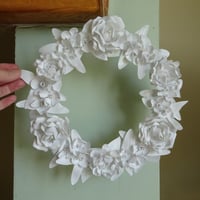 Image 4 of Sculpted Flower Wreath 2