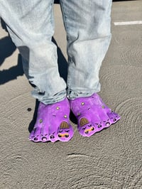 Image 1 of COURAGE FUNGUS FEET SLIPPERS