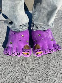Image 3 of COURAGE FUNGUS FEET SLIPPERS