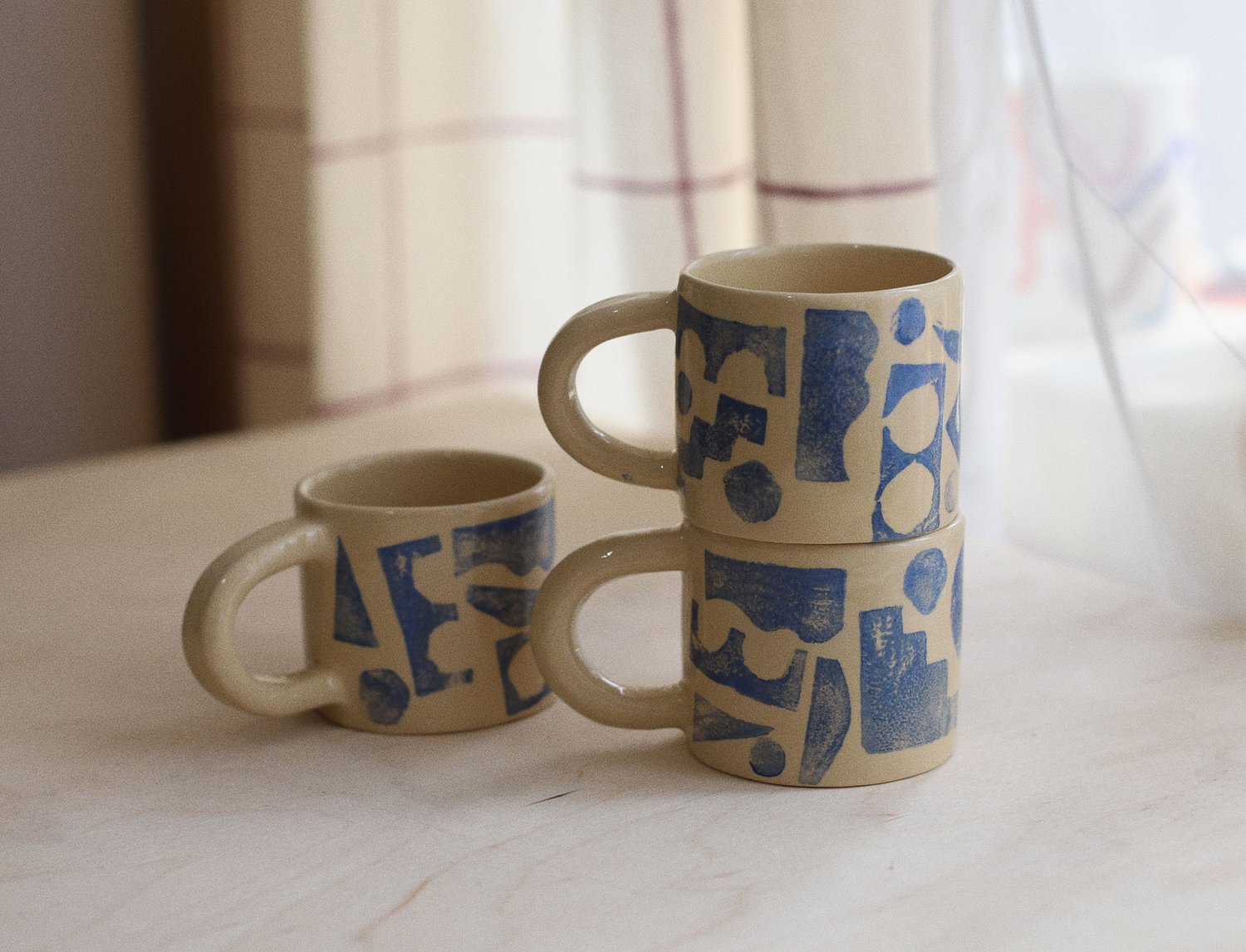 Image of BLUE SHAPES CLASSIC MUG