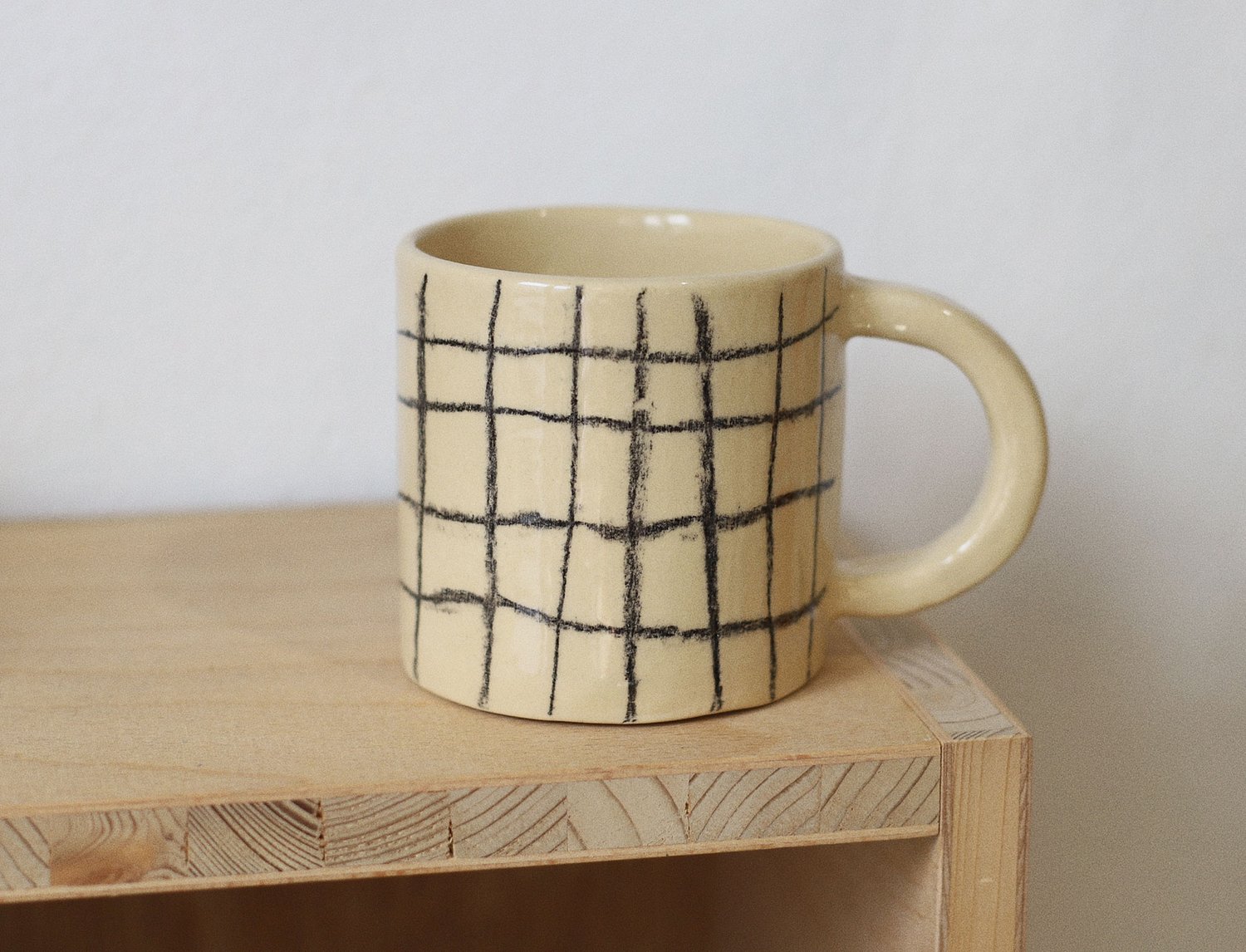 Image of BLACK GRID MUG