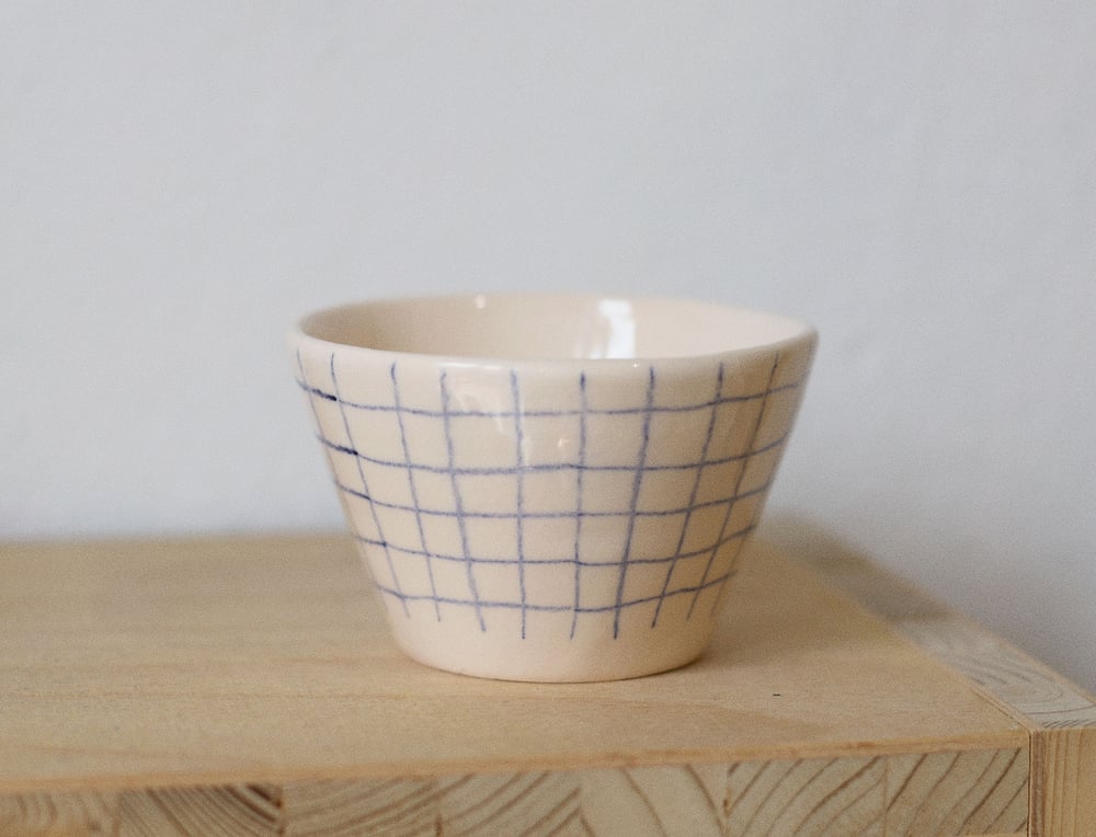 Image of BLUE GRID CUP