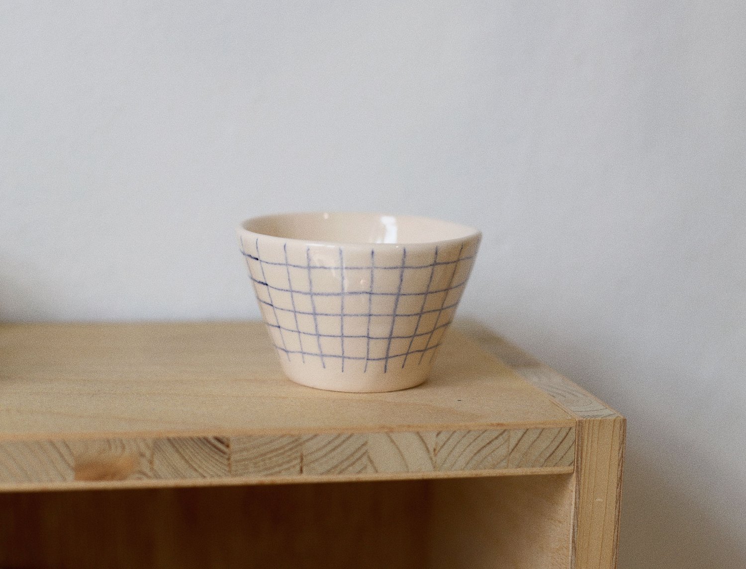 Image of BLUE GRID CUP