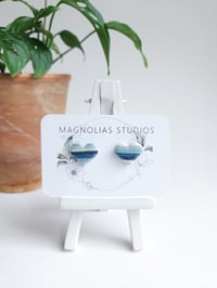 Tidal Agate Heart Studs