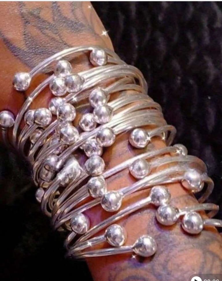 Retro Bangle Image 2