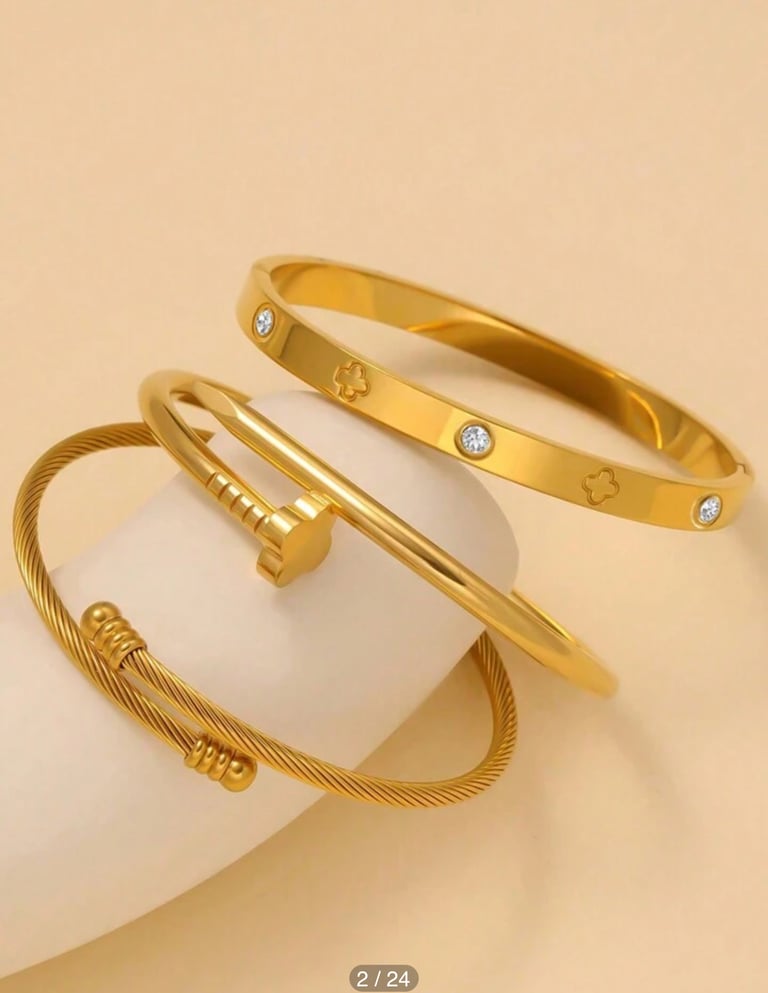 Concrete Flower Bangle Set Image 4