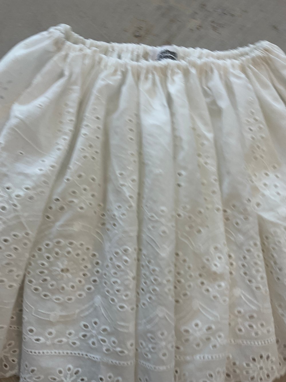 White mini skirt embroidered light cotton