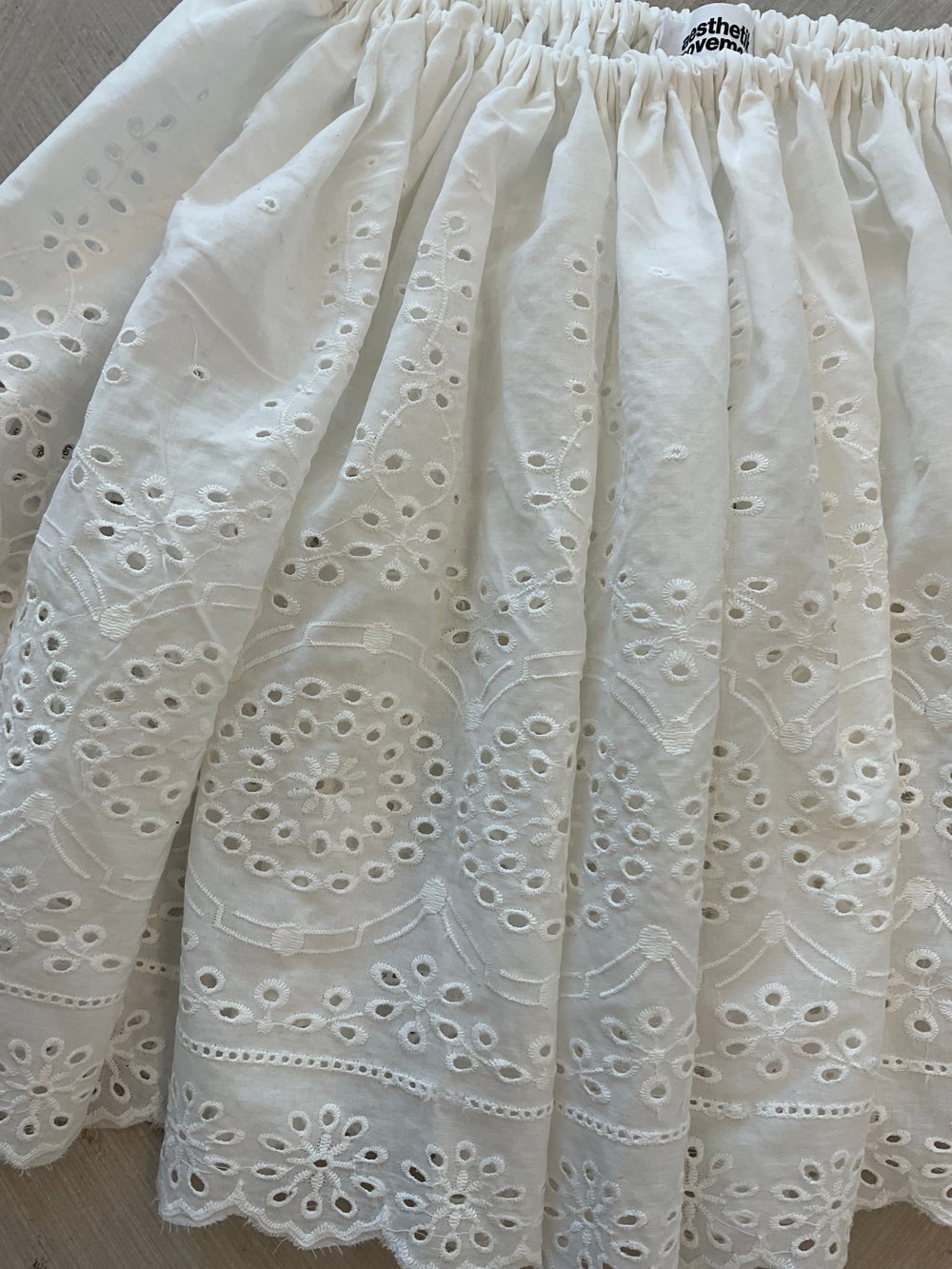 White mini skirt embroidered light cotton