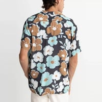 Image 3 of Camisa Rhythm Floral SS Shirt en rebajas.