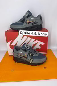 Image 4 of Juniors ans womens Sizes (1:1)