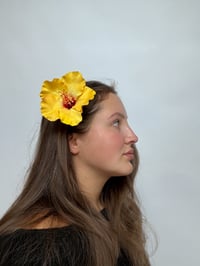 Image 3 of yellow hibiscus clip