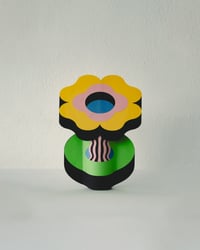 Image 1 of Launorma's paper vase