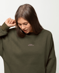 Image 1 of Hoodie/Sweater "La vie est rebelle"