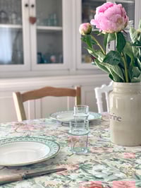 Image 4 of Nappe à fleurs 