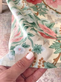 Image 6 of Nappe à fleurs 