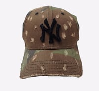 Image 2 of Snapback customisées