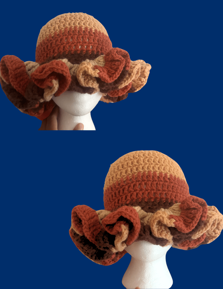 Image of Ombre Ruffle Hat 