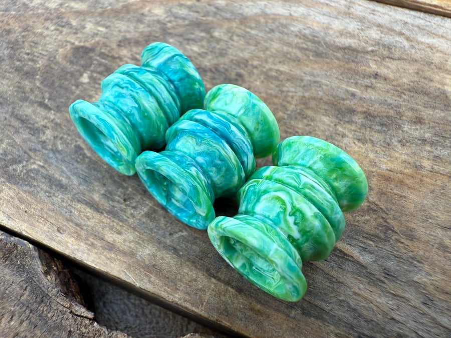Image of Large Shades of Green, White and Blue 