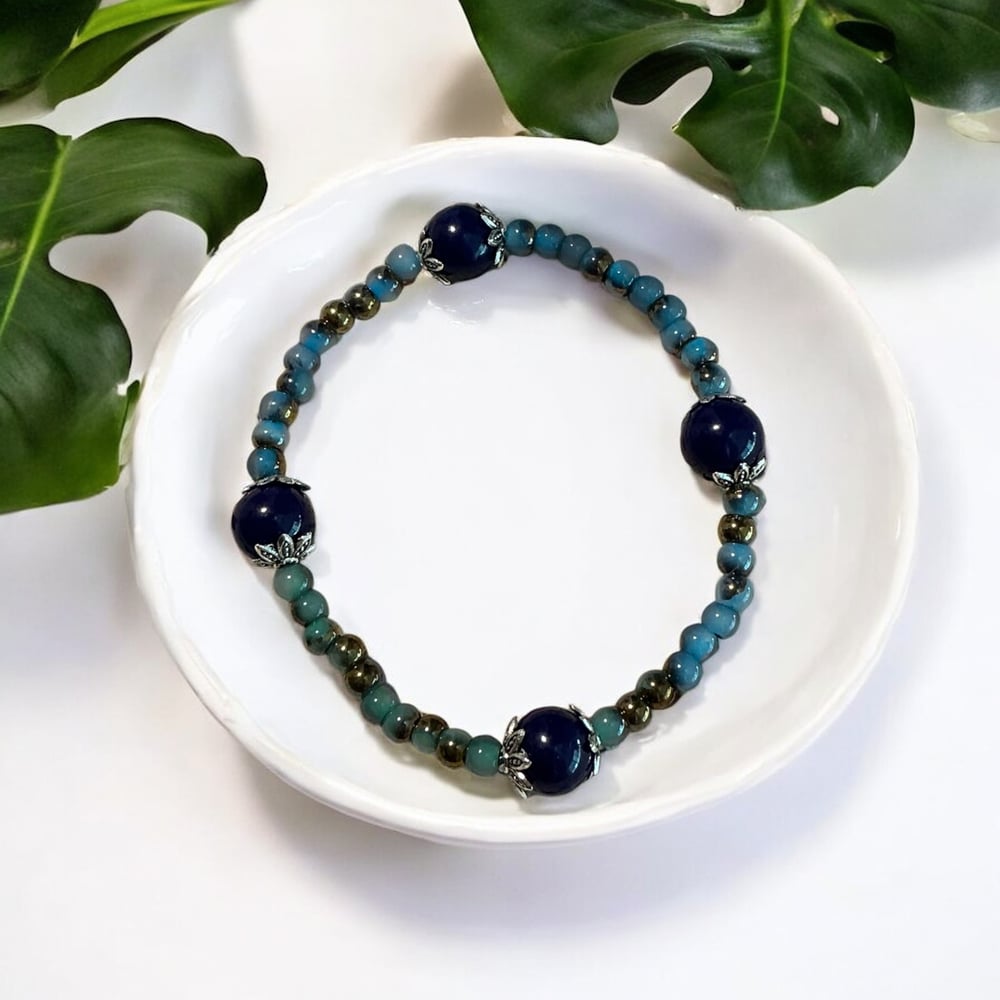 Image of Blue Bead Bracelet 
