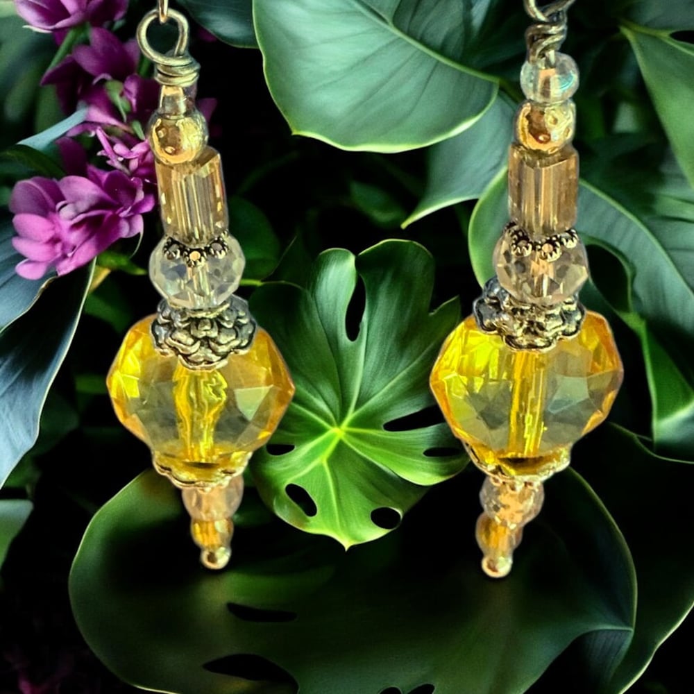 Image of Yellow Dangle Earring