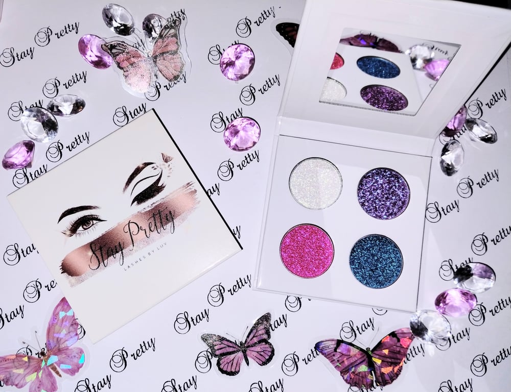Image of Stay Shining 🌟 Mini Eyeshadow Palette 💗