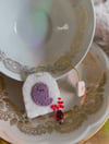 Broche Sachet de Thé Fantôme 