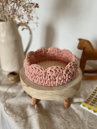 Image 4 of Scallop Crochet basket