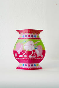 Image 3 of Alice Monvaillier's paper vase