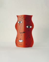Image 1 of Pierre Arsène Maurice's paper vase