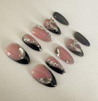 Image 3 of BLACK ELEGANCE 
