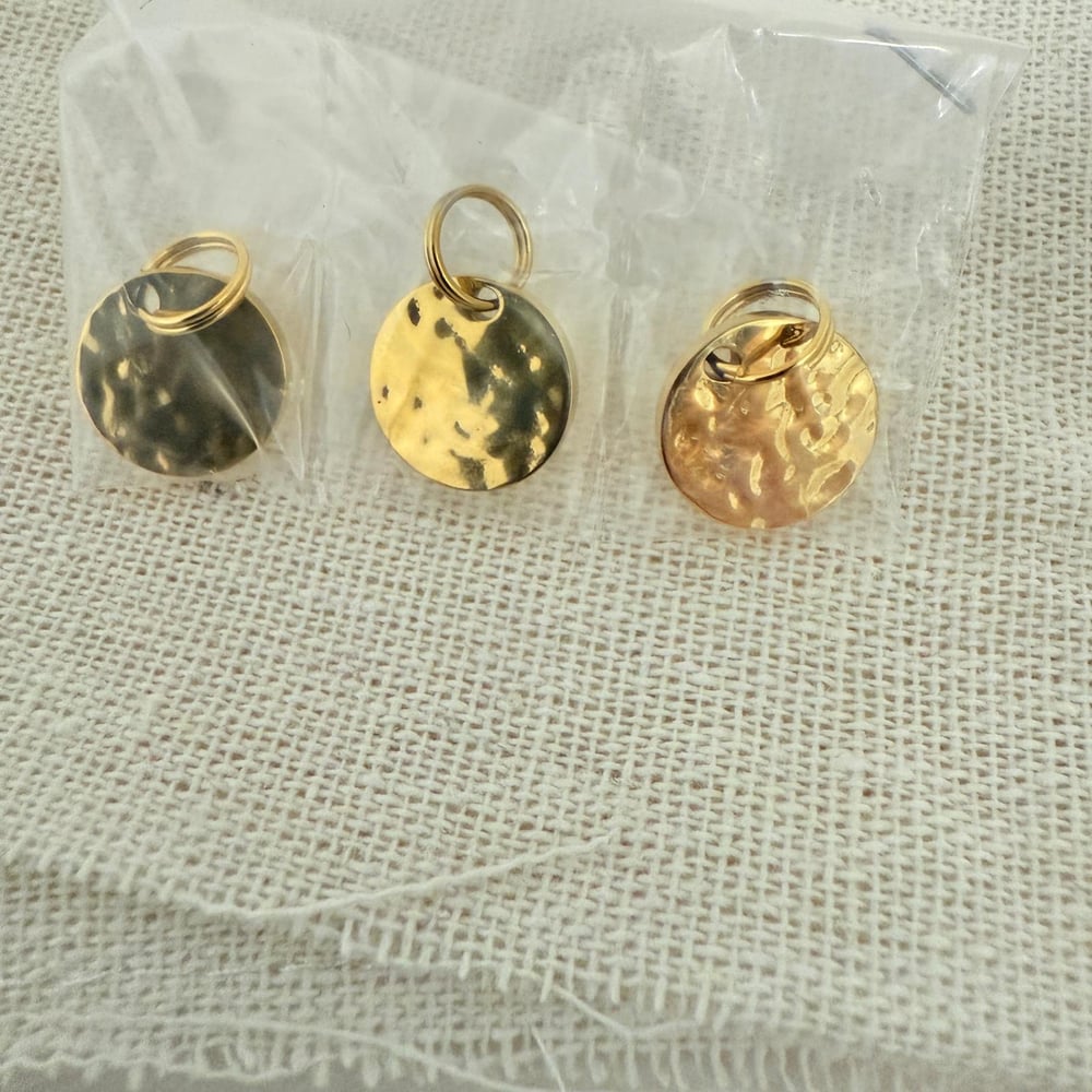 Image of Round & Hammered Gold Pendant Charms for Laser Engraving - 10 in pack