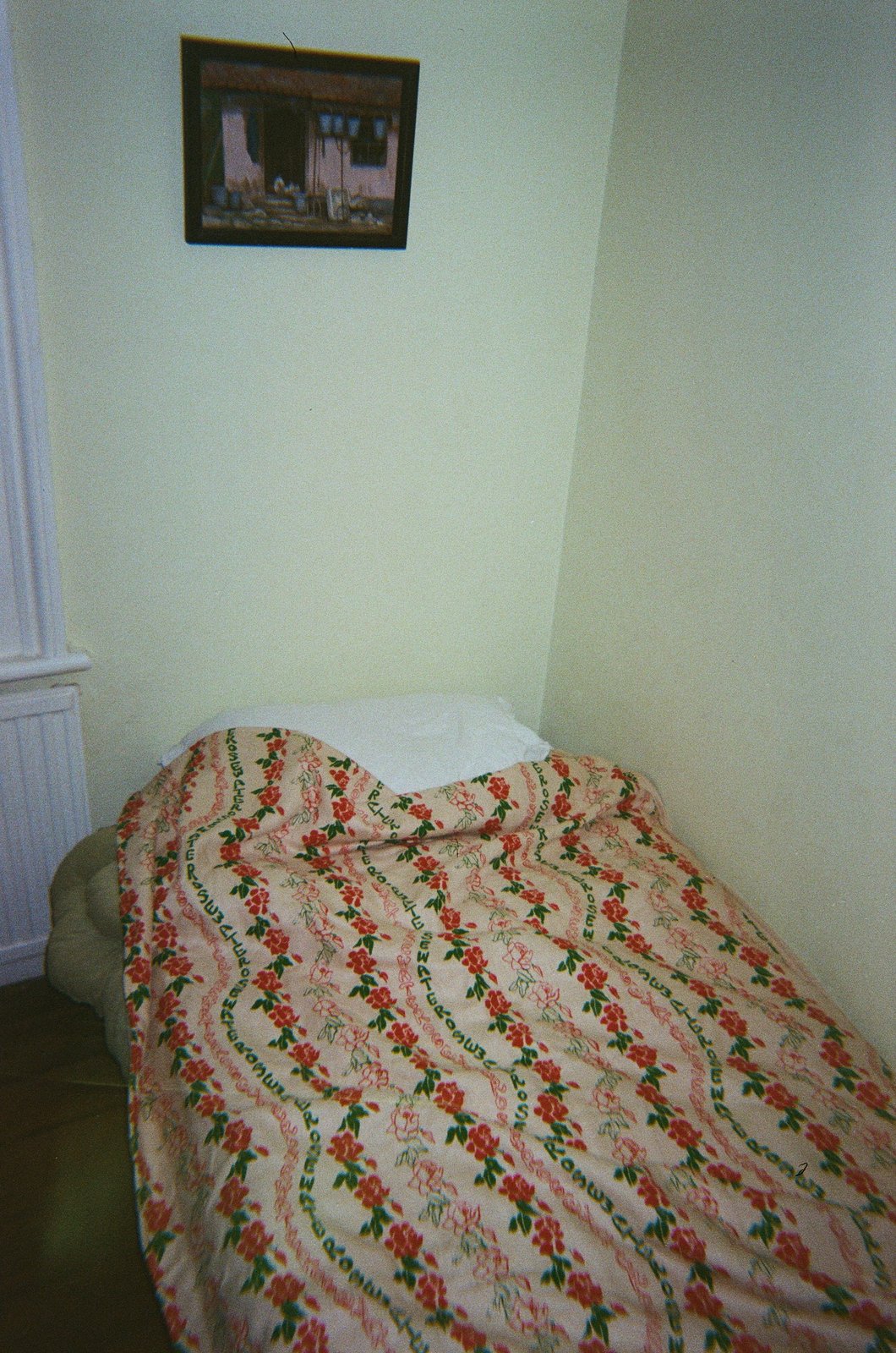 rosewater+on+a+bed.jpg?auto=format\u0026fit=max\u0026h=1200\u0026w=1200